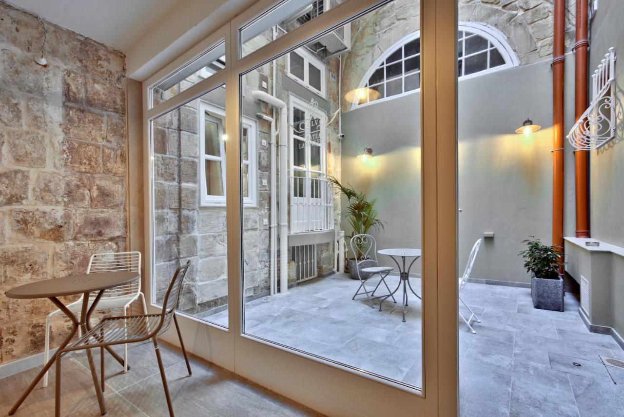 Chateau La Vallette - Grand Master'S Suite فاليتا المظهر الخارجي الصورة